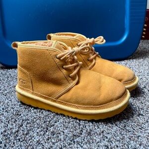UGG Neumel II Boot Suede upper Beige